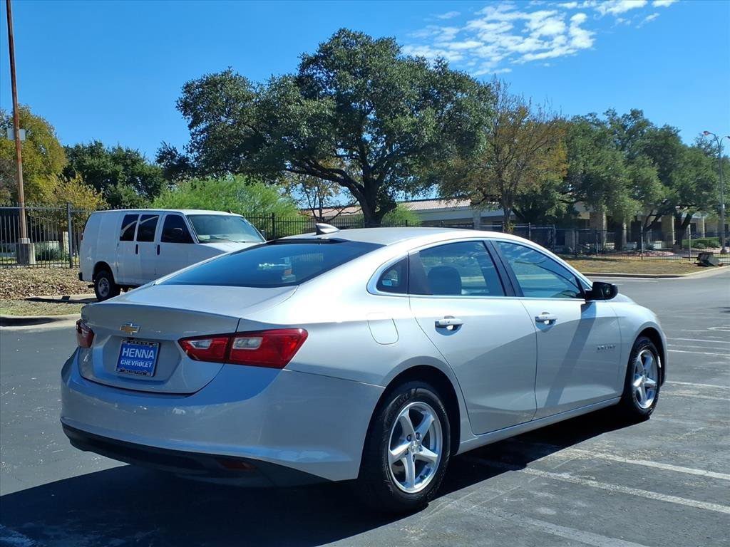 Used 2017 Chevrolet Malibu LS FWD image 6