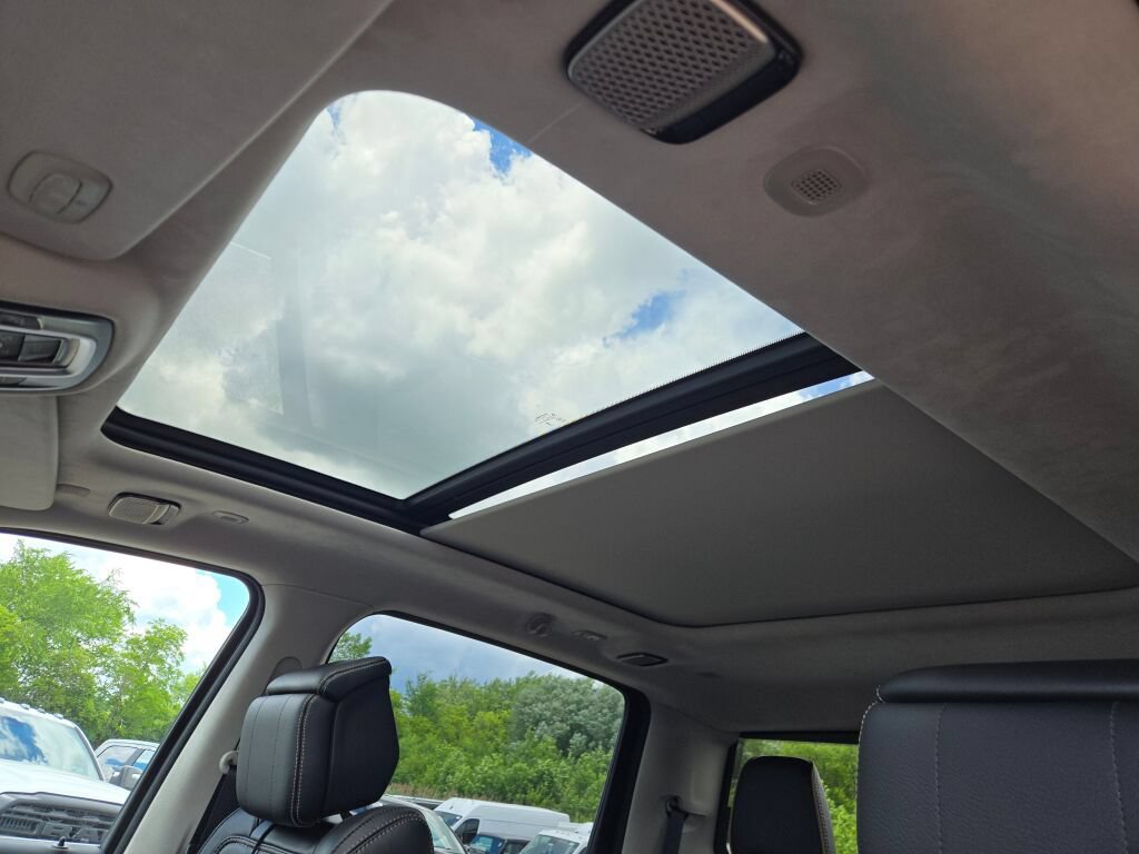 New 2026 RAM 1500 Tungsten AWD/4WD image 3