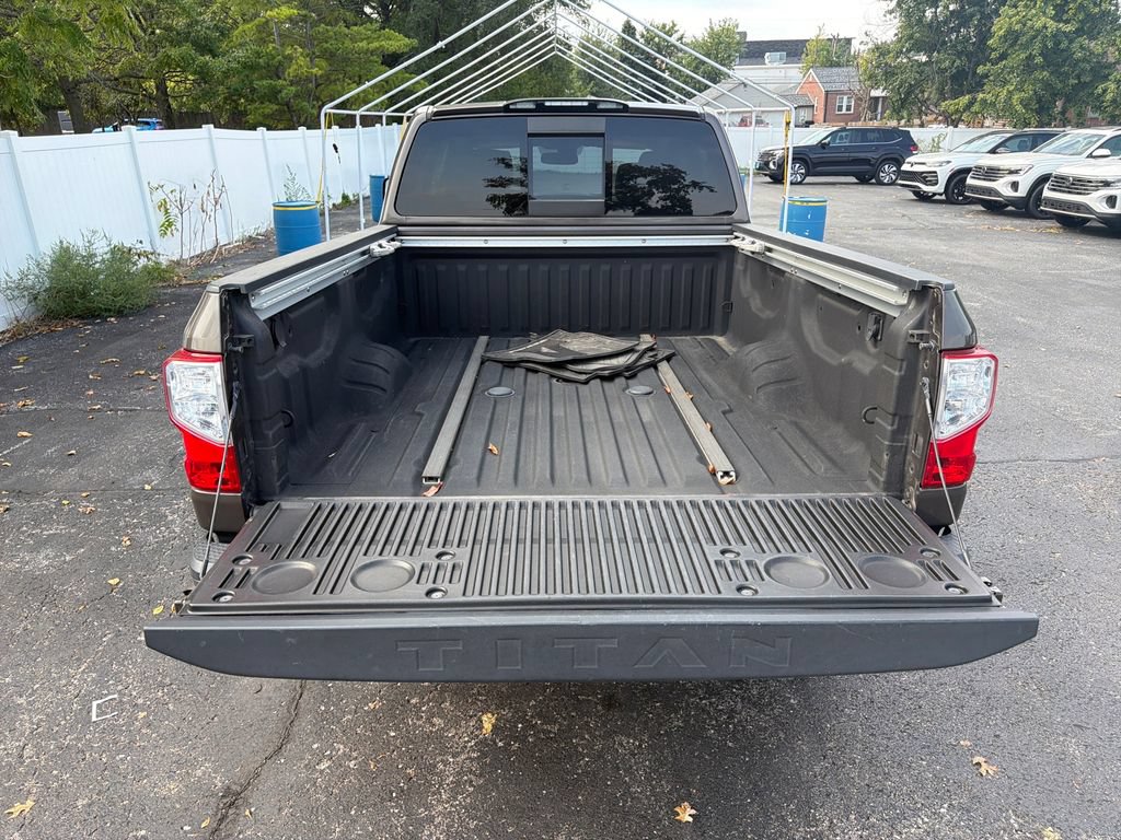 Used 2019 Nissan Titan Platinum Reserve AWD/4WD image 28