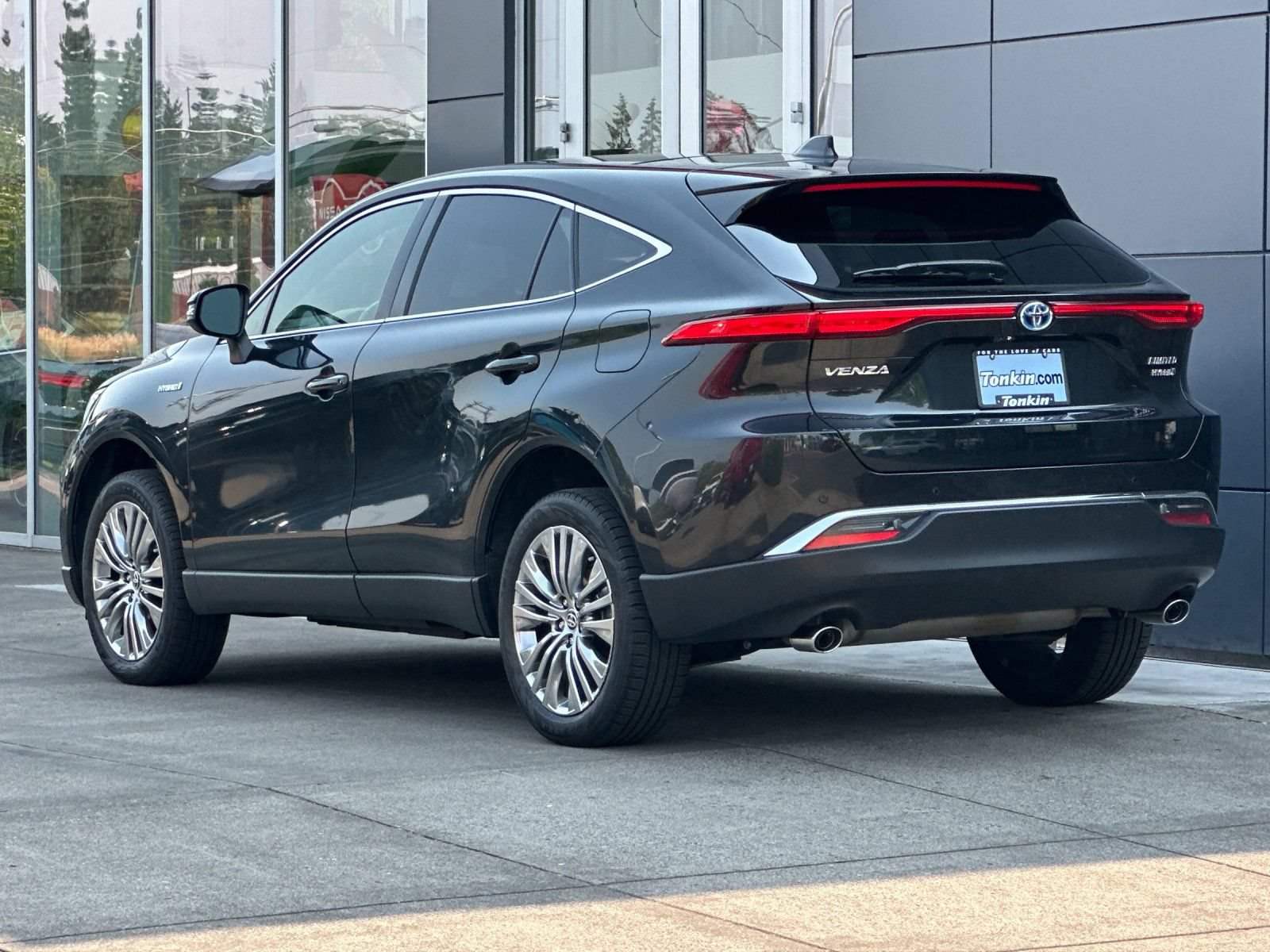 Used 2021 Toyota Venza Limited w/ Advanced Technology Package AWD/4WD image 5