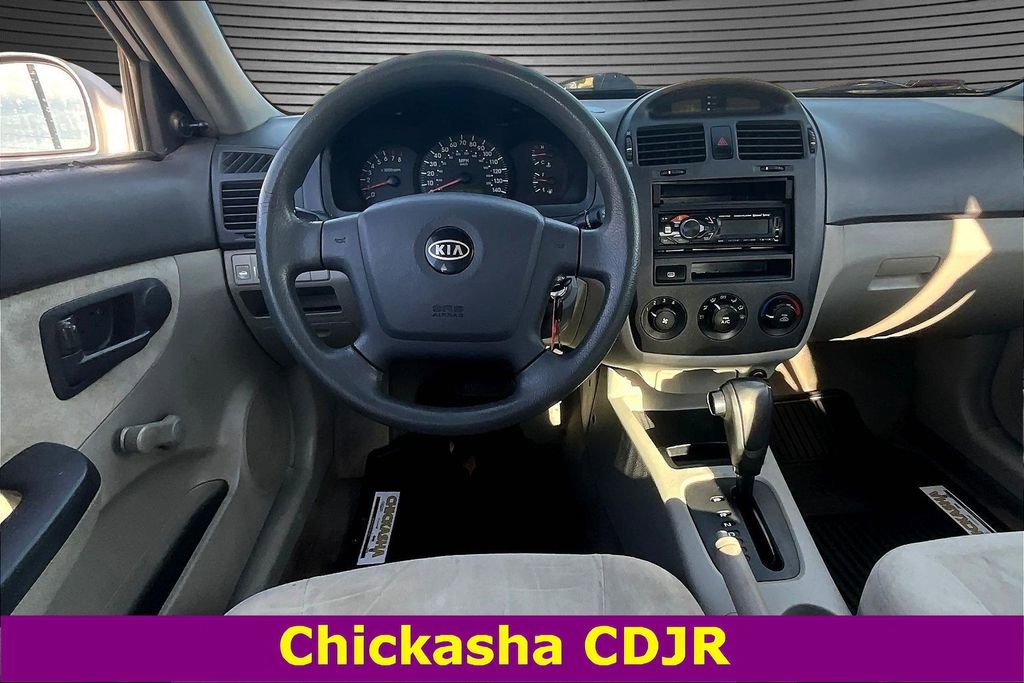 Used 2005 Kia Spectra image 8