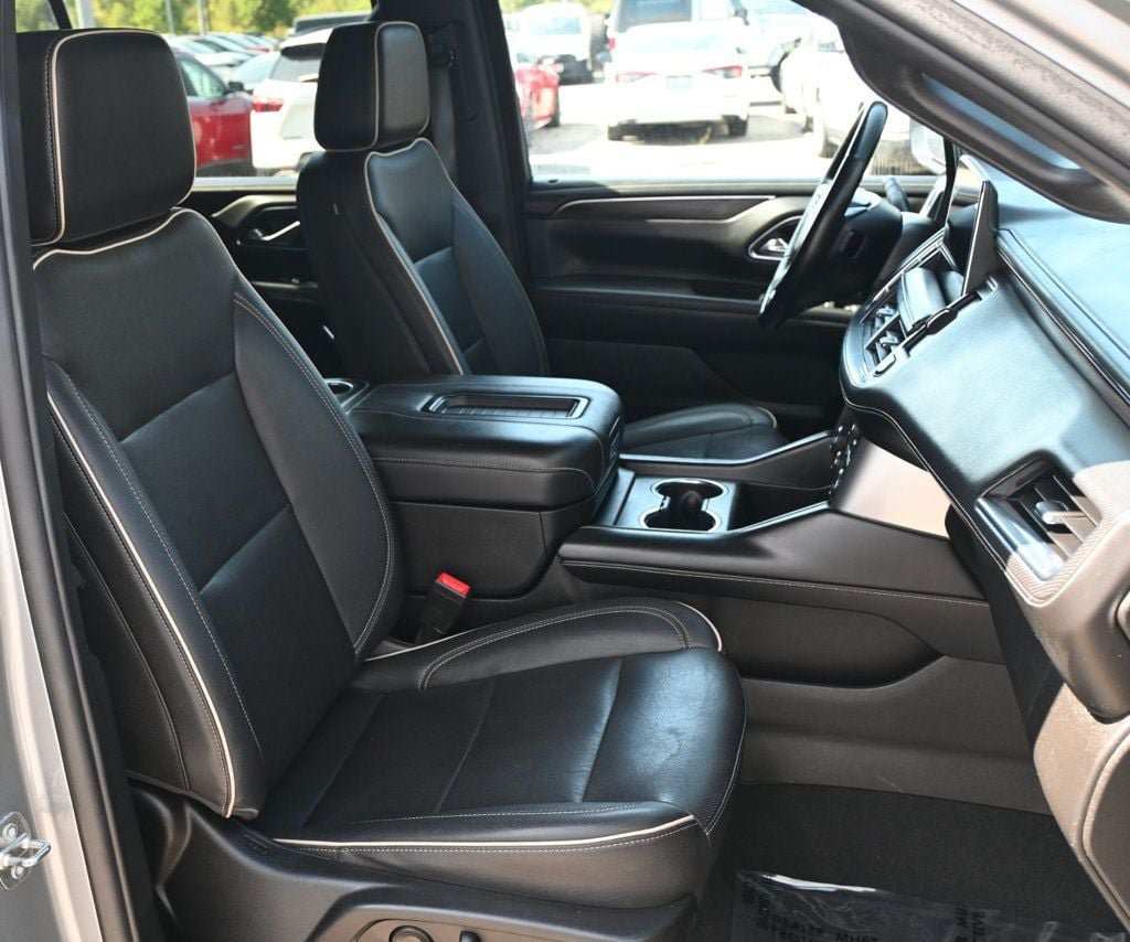 Used 2023 Chevrolet Suburban Premier RWD image 21