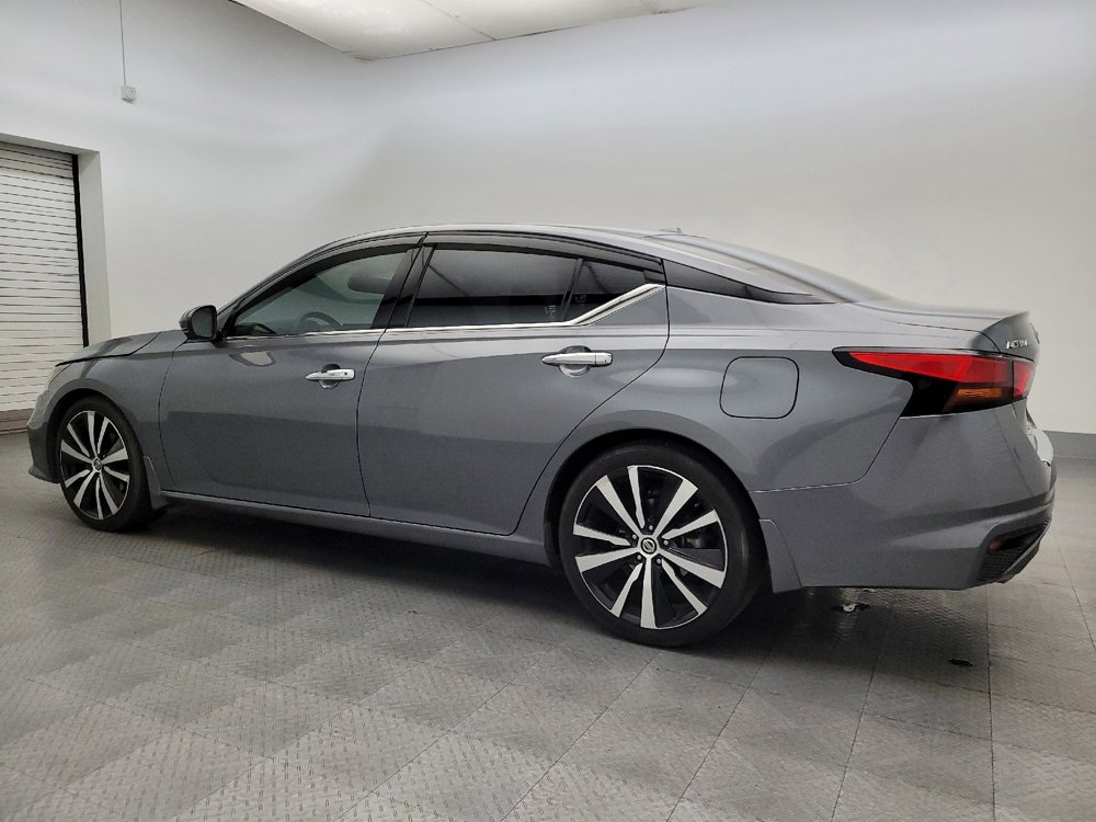 Used 2020 Nissan Altima 2.0 Platinum image 3