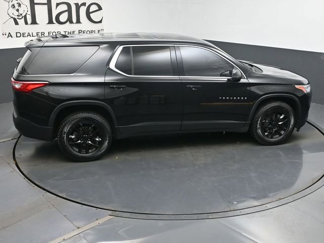 Used 2021 Chevrolet Traverse LS FWD image 40