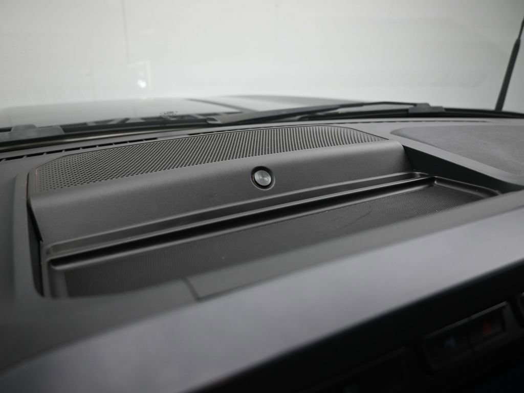 Certified 2023 Ford F150 Lariat w/ Equipment Group 502A High image 20