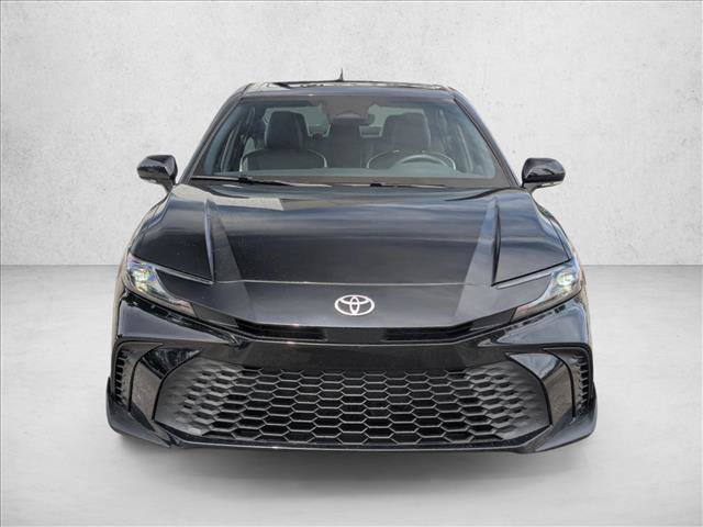 Used 2025 Toyota Camry SE FWD image 2