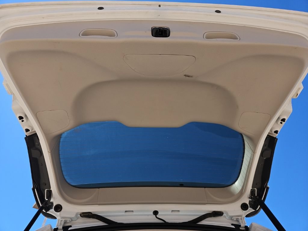 Used 2024 Chrysler Voyager LX FWD image 15