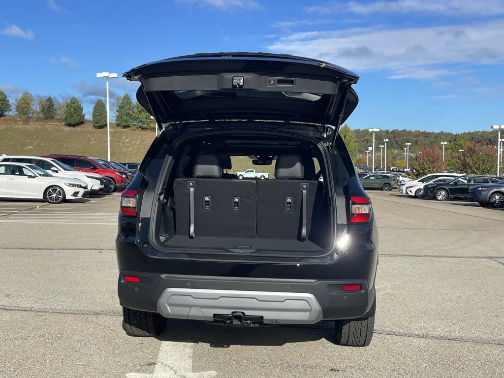 New 2025 Honda Pilot TrailSport image 17