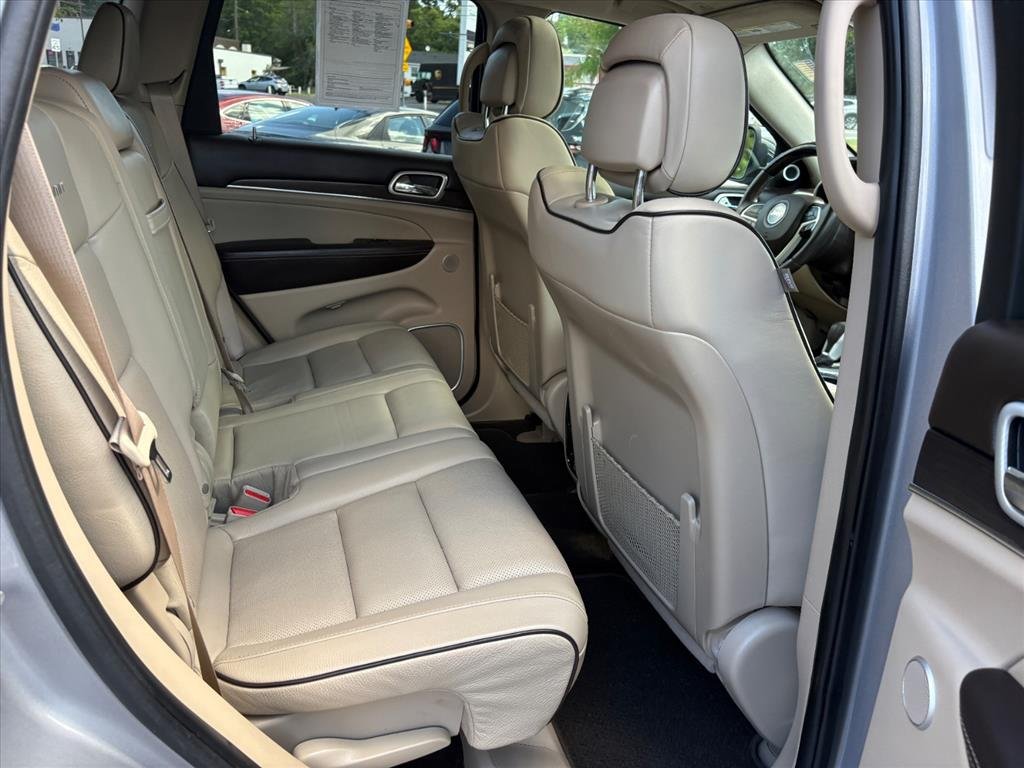 Used 2021 Jeep Grand Cherokee Summit AWD/4WD image 17
