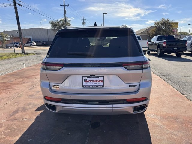 New 2025 Jeep Grand Cherokee Summit image 6