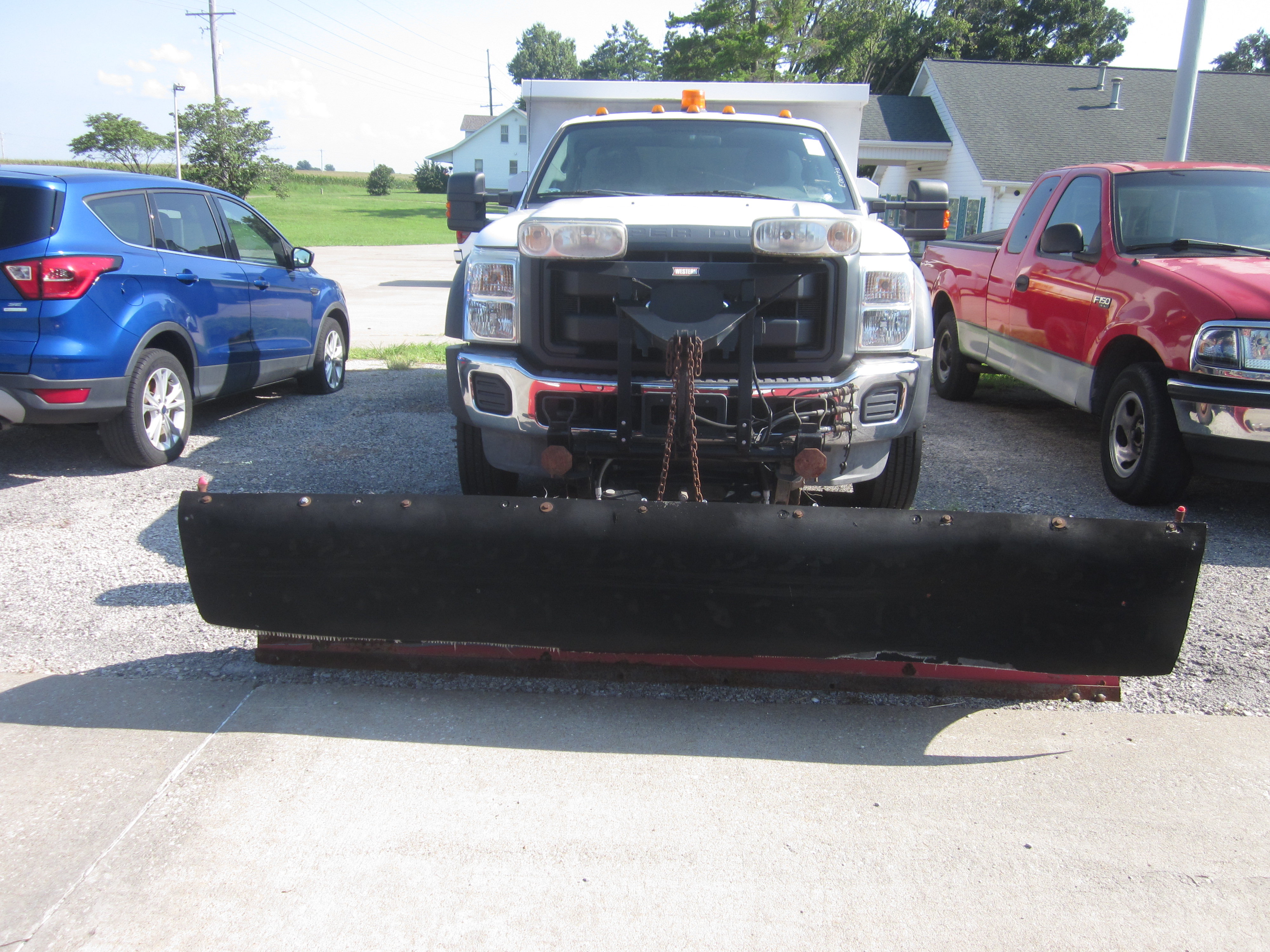 Used 2012 Ford F550 4x4 Regular Cab Super Duty w/ PWR Equipment Group image 2