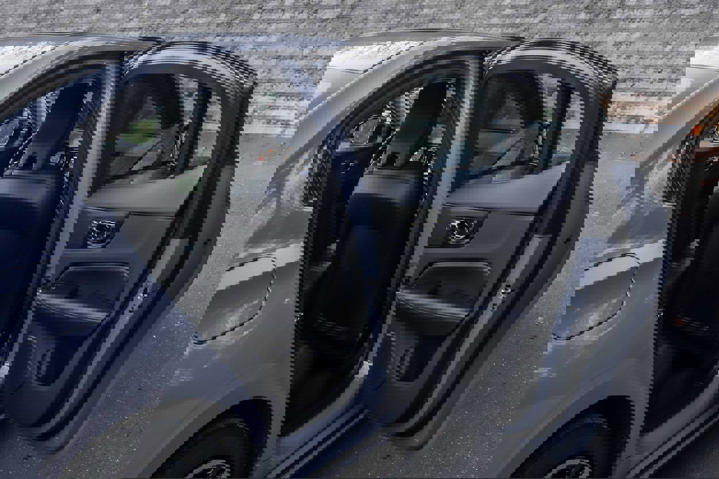 Used 2023 Volvo S60 B5 Plus w/ Climate Package image 17