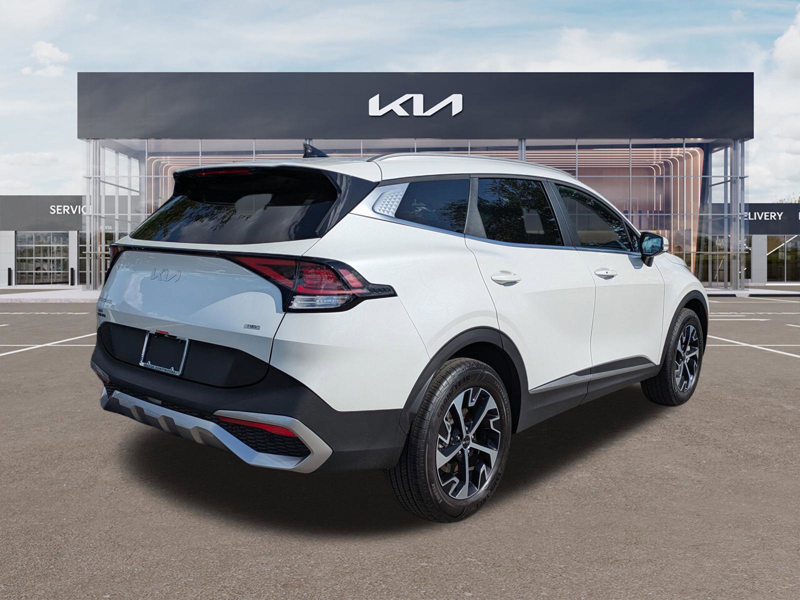 Certified 2025 Kia Sportage EX AWD/4WD image 4