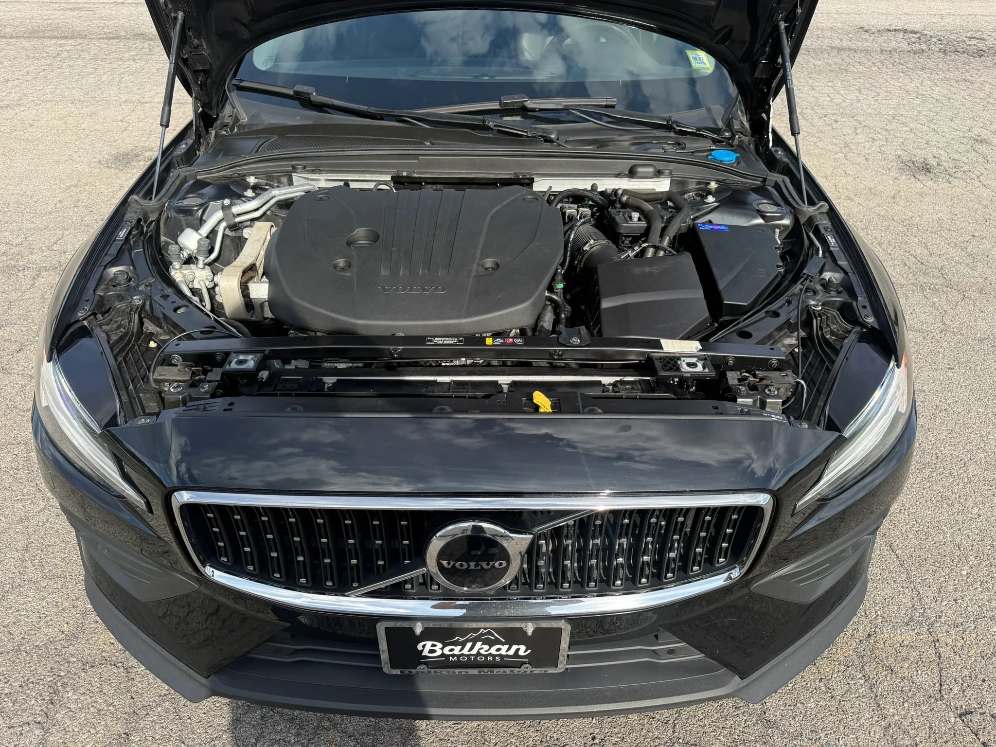 Used 2023 Volvo V60 B5 Cross Country Plus w/ Climate Package AWD/4WD image 34