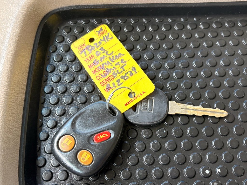 Used 2003 GMC Yukon SLT w/ 1SD Preferred Equipment Group image 28