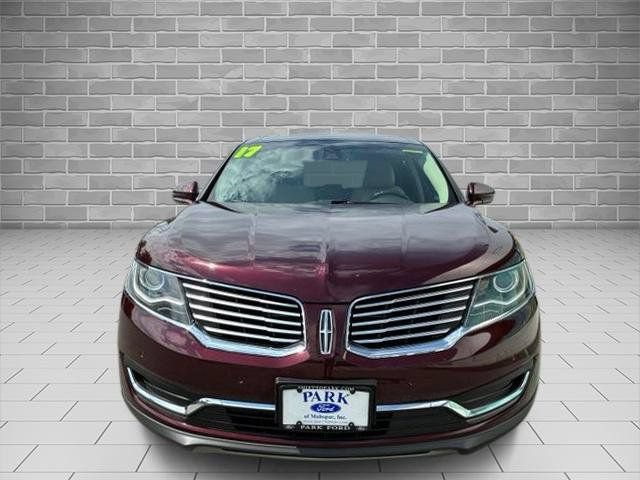 Used 2017 Lincoln MKX Reserve AWD/4WD image 8