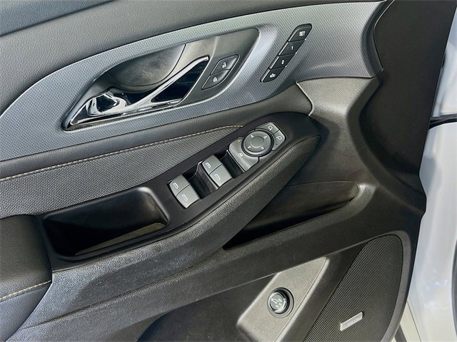 Used 2018 Chevrolet Traverse Premier w/ Driver Confidence II Package image 11