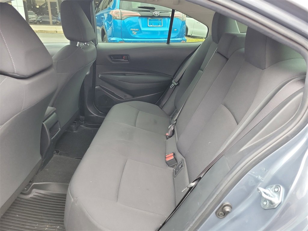 Used 2022 Toyota Corolla LE image 36