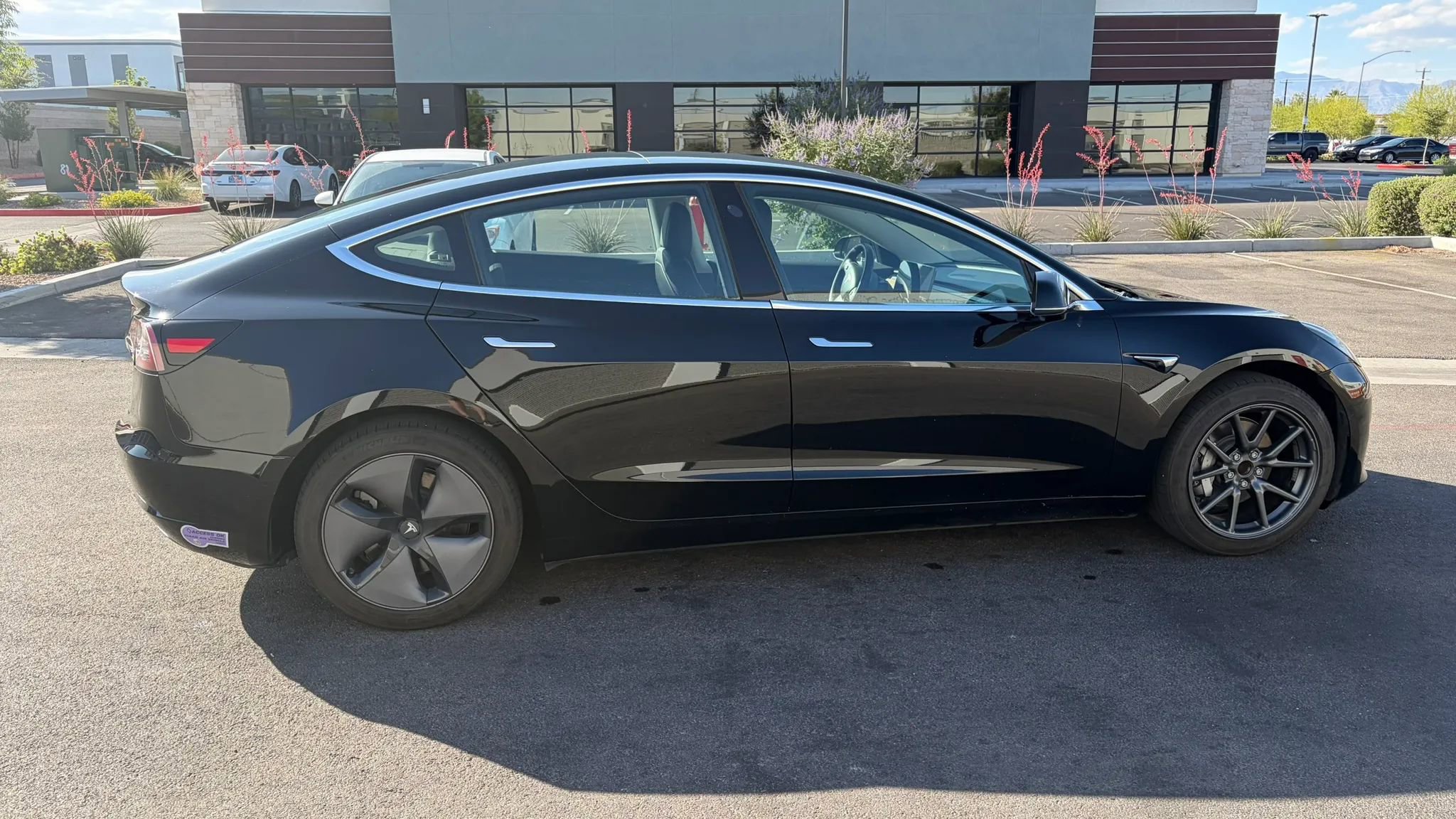 Used 2018 Tesla Model 3 Mid Range RWD image 6