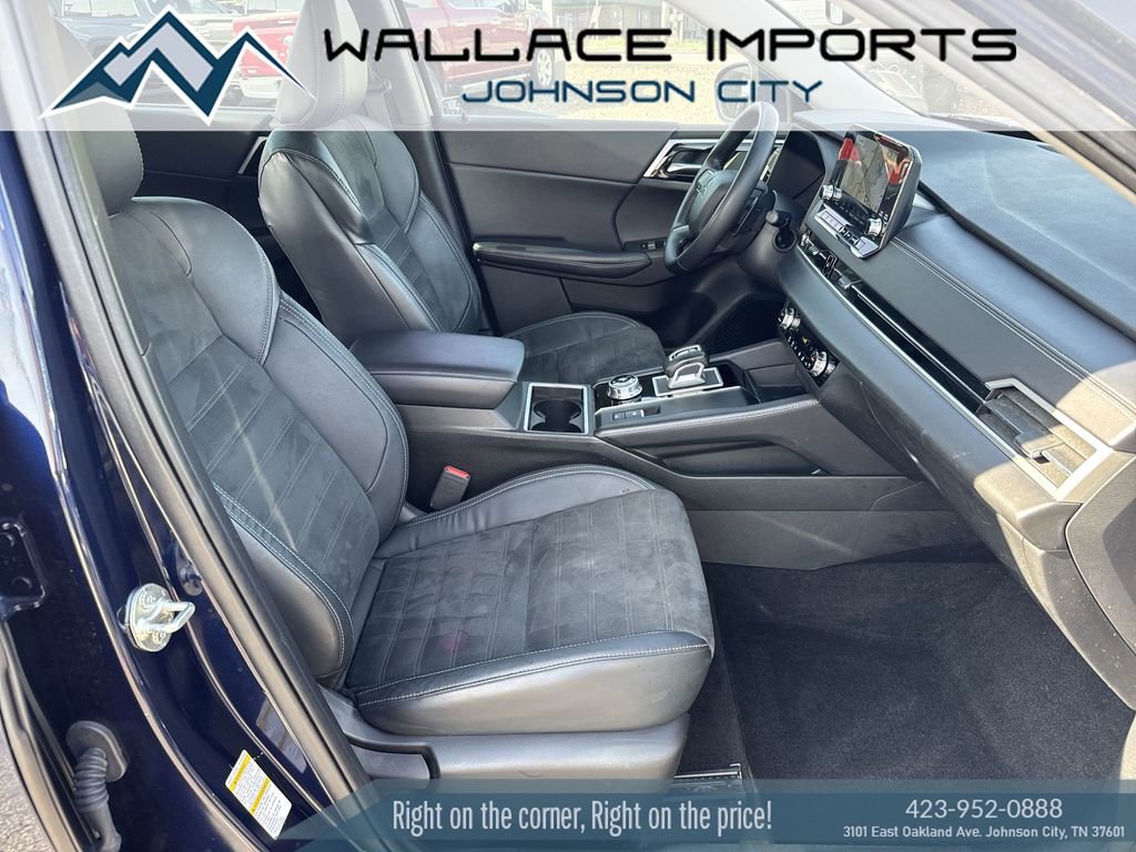 Used 2022 Mitsubishi Outlander SE image 39