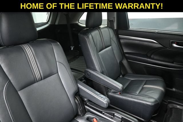 Used 2017 Toyota Highlander SE AWD/4WD image 33