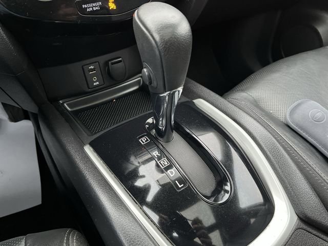 Used 2015 Nissan Rogue SL w/ SL Premium Package image 24