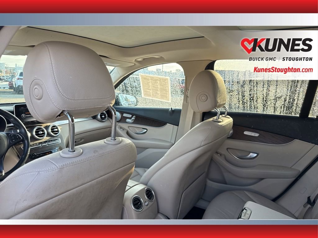 Used 2019 Mercedes-Benz GLC 300 4MATIC image 33