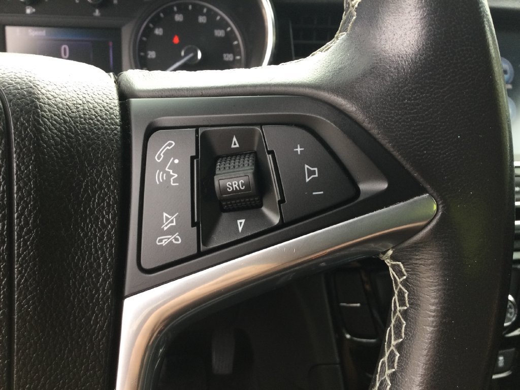 Used 2020 Buick Encore Preferred FWD image 18