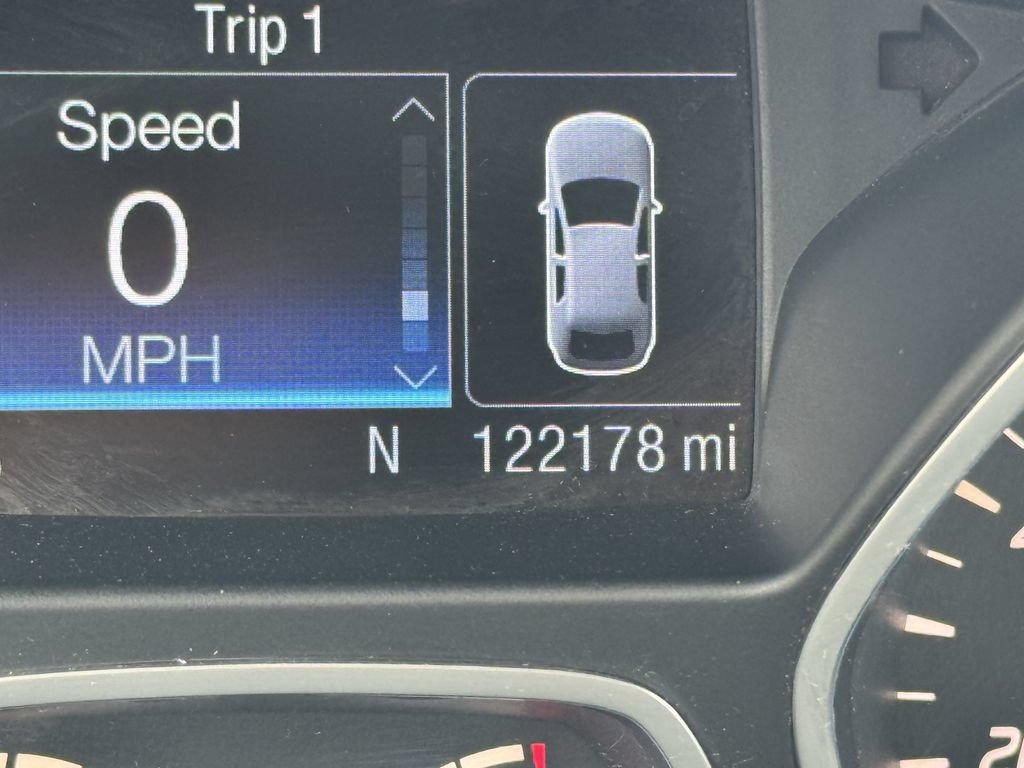 Used 2015 Ford Escape SE w/ Equipment Group 201A AWD/4WD image 18