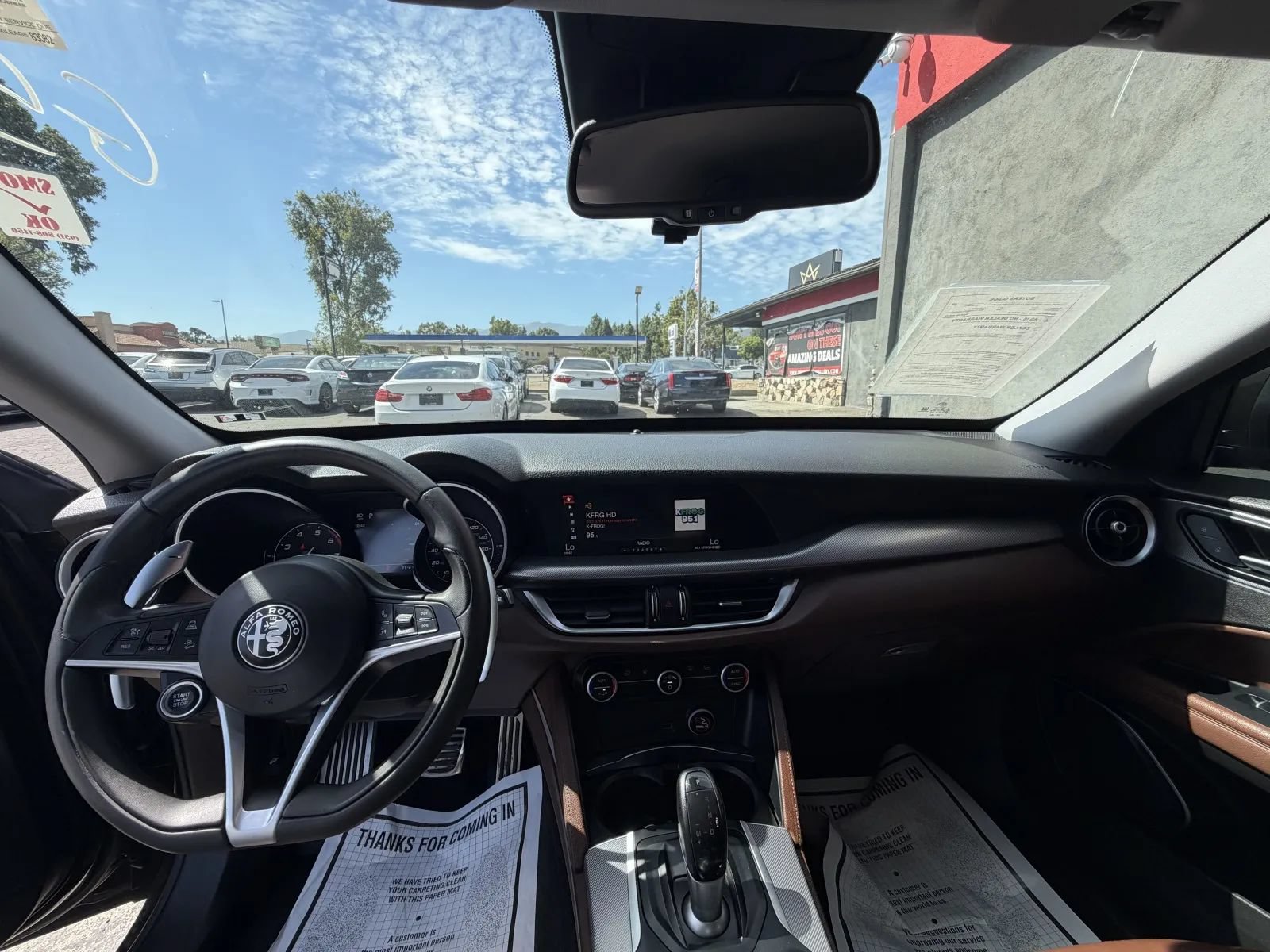 Used 2018 Alfa Romeo Stelvio Sport w/ Quick Order Package 22J Sport AWD/4WD image 9