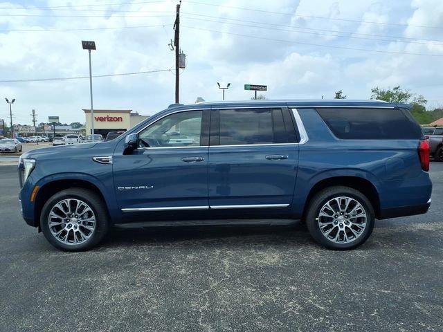 New 2026 GMC Yukon XL Denali w/ Advanced Technology Package AWD/4WD image 8