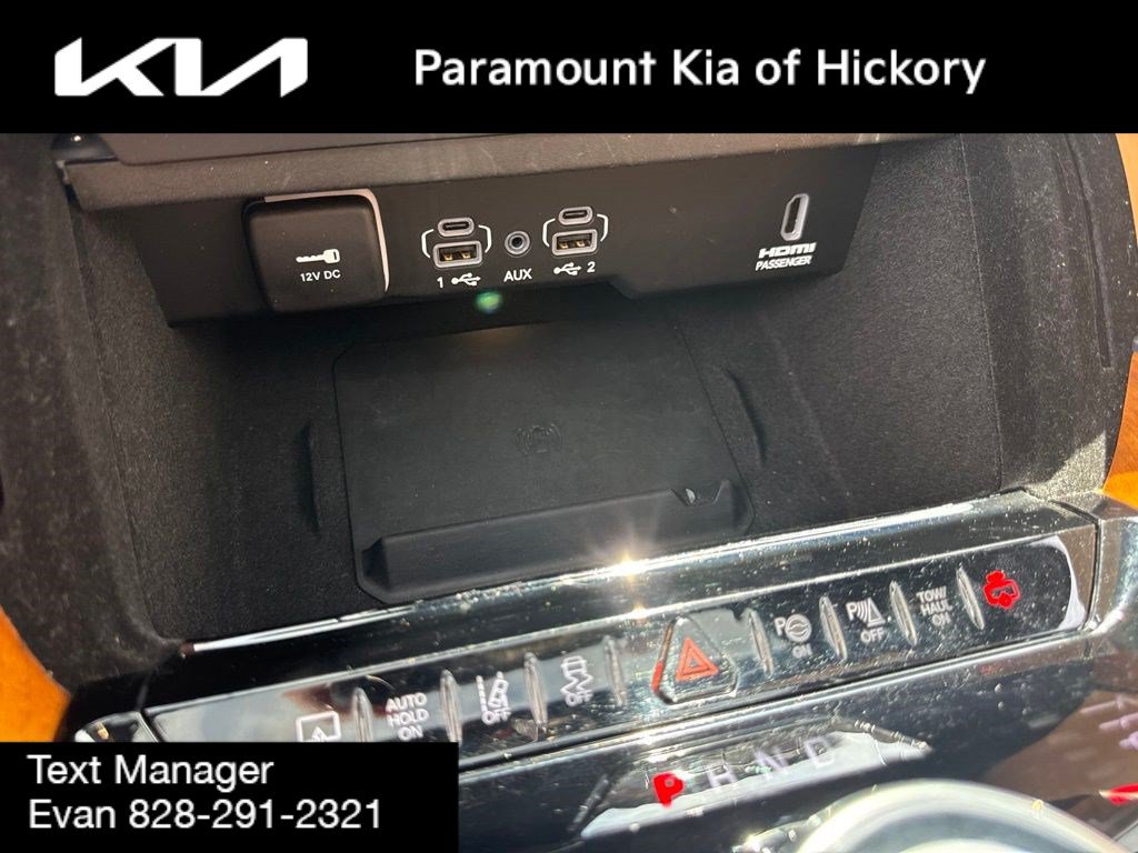 Used 2022 Jeep Grand Wagoneer Series III AWD/4WD image 31