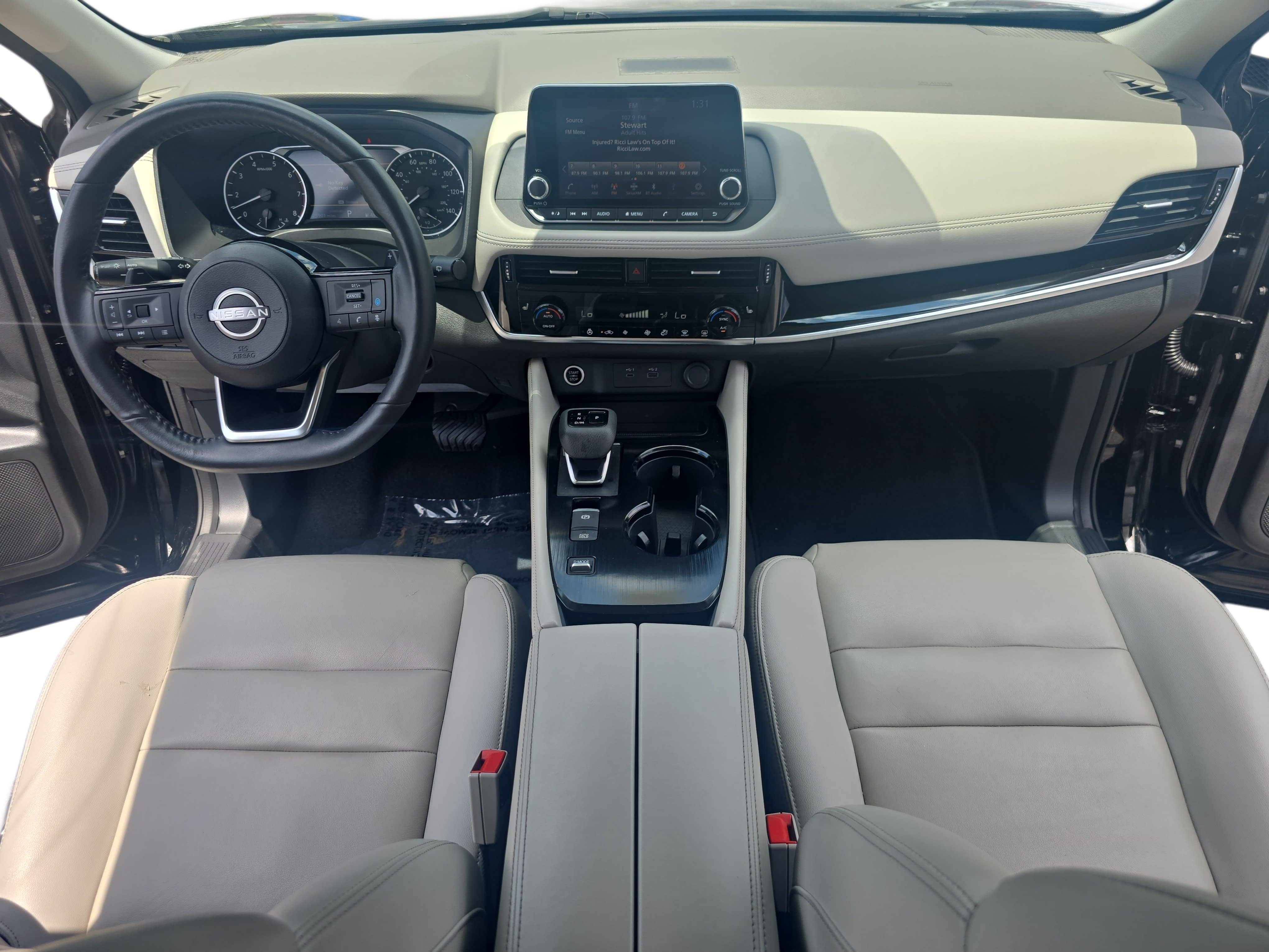 Used 2023 Nissan Rogue SL FWD image 9