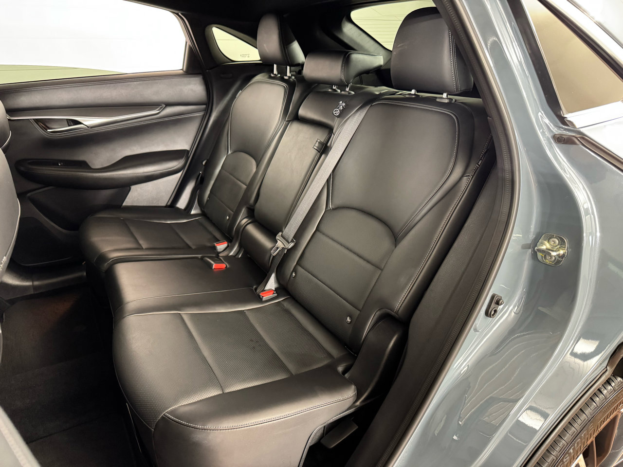 Used 2024 INFINITI QX55 Luxe w/ Cargo Package image 32