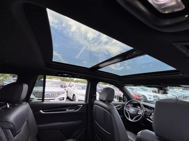Used 2020 Cadillac XT6 Premium Luxury AWD/4WD image 31