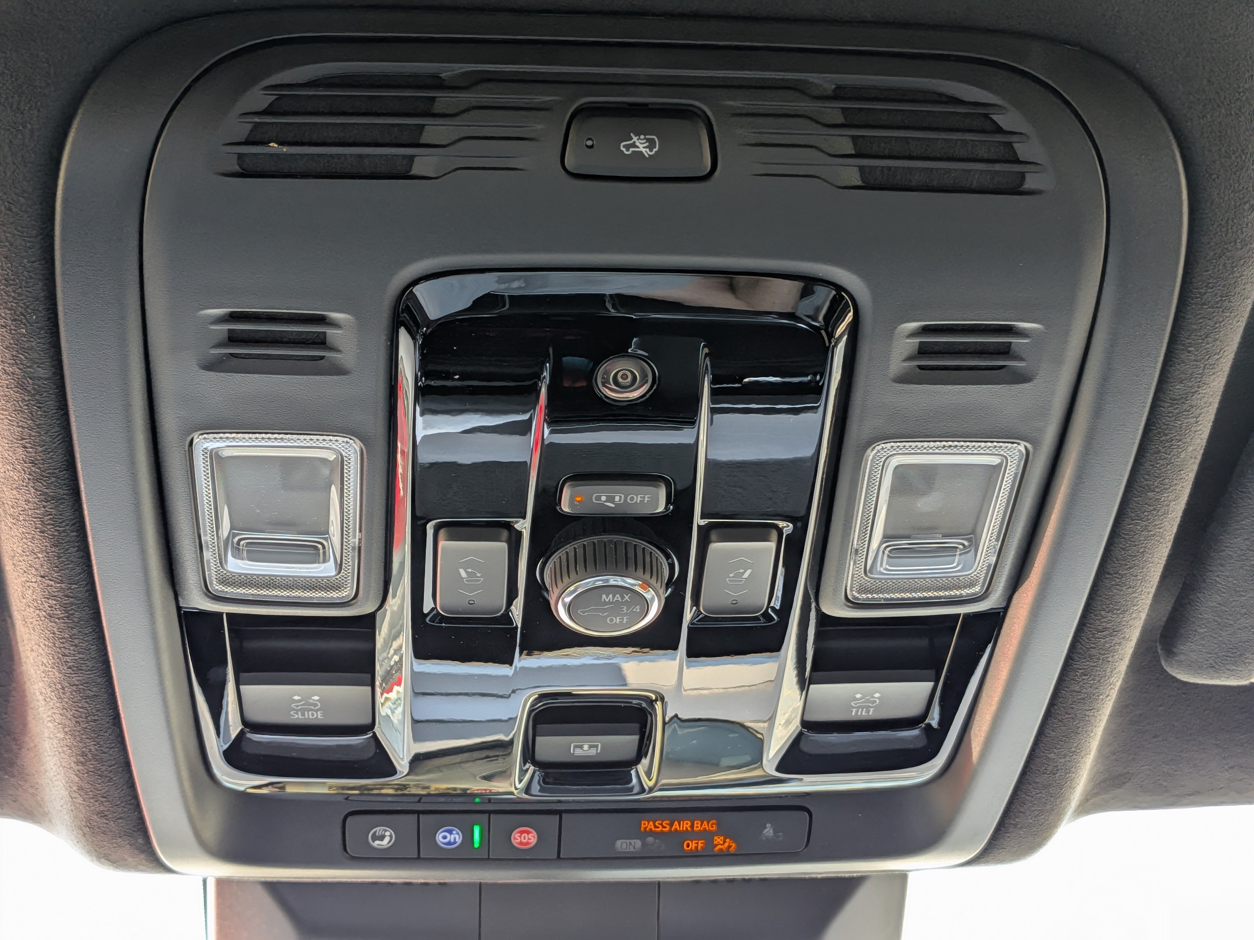 Certified 2025 Cadillac Escalade V w/ LPO, ONYX Package AWD/4WD image 36