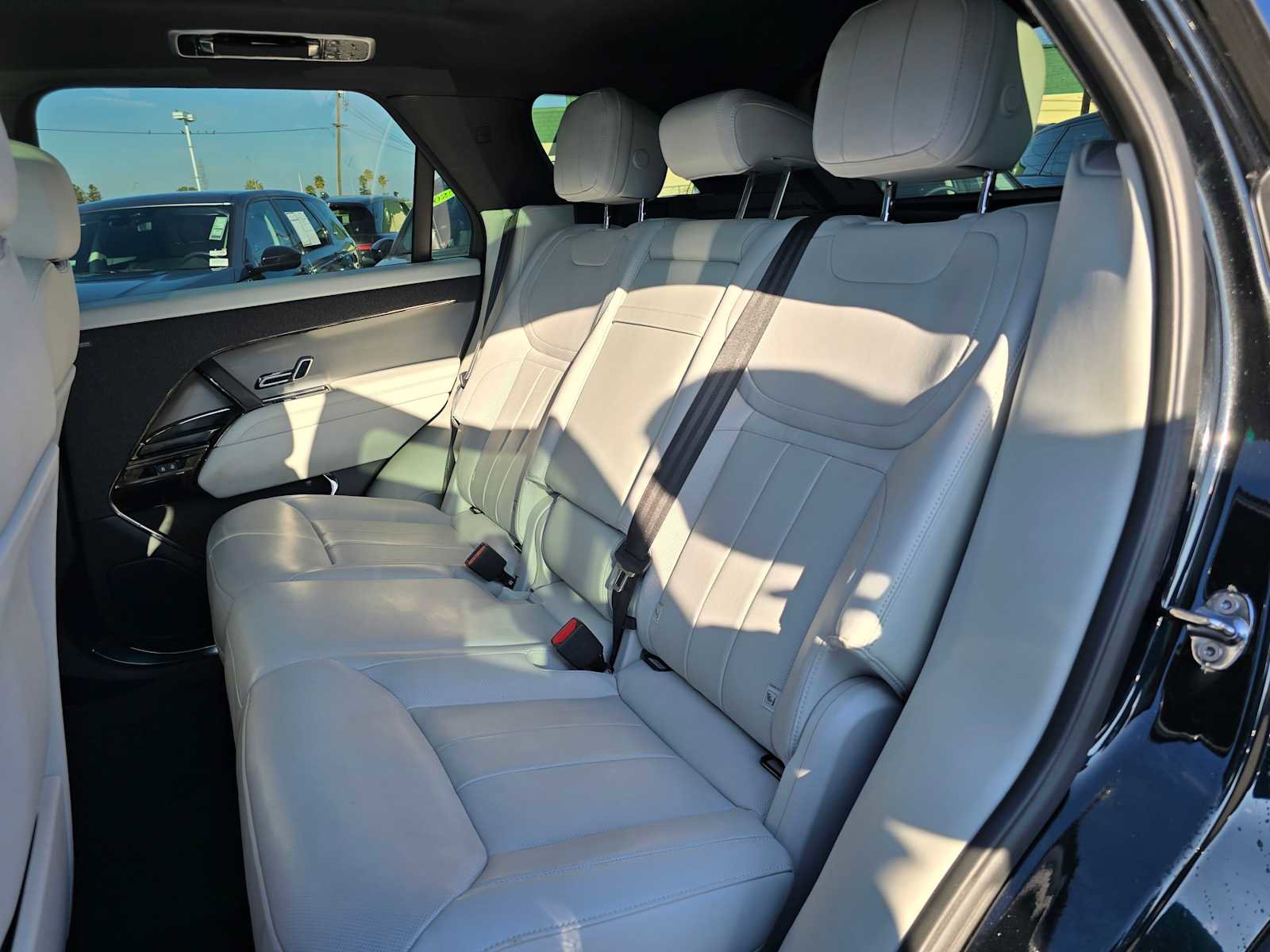 Certified 2025 Land Rover Range Rover Sport SE image 17