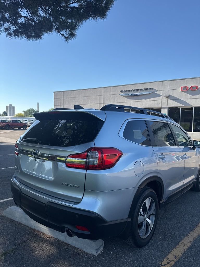 Used 2019 Subaru Ascent Premium AWD/4WD image 4
