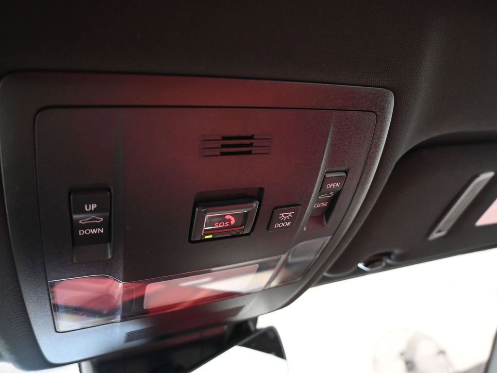 Used 2024 Lexus IS 500 image 31