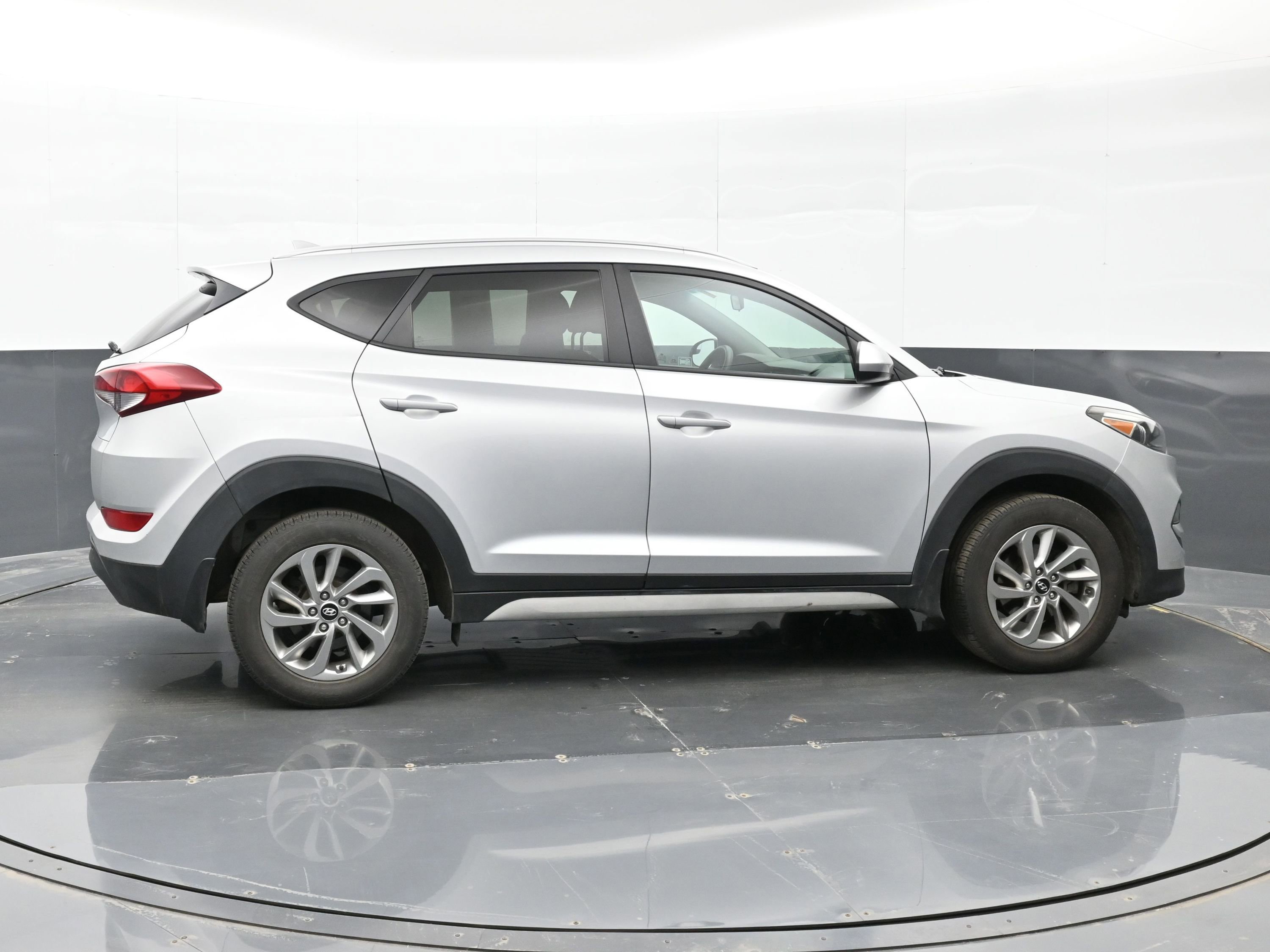 Used 2018 Hyundai Tucson SEL image 9