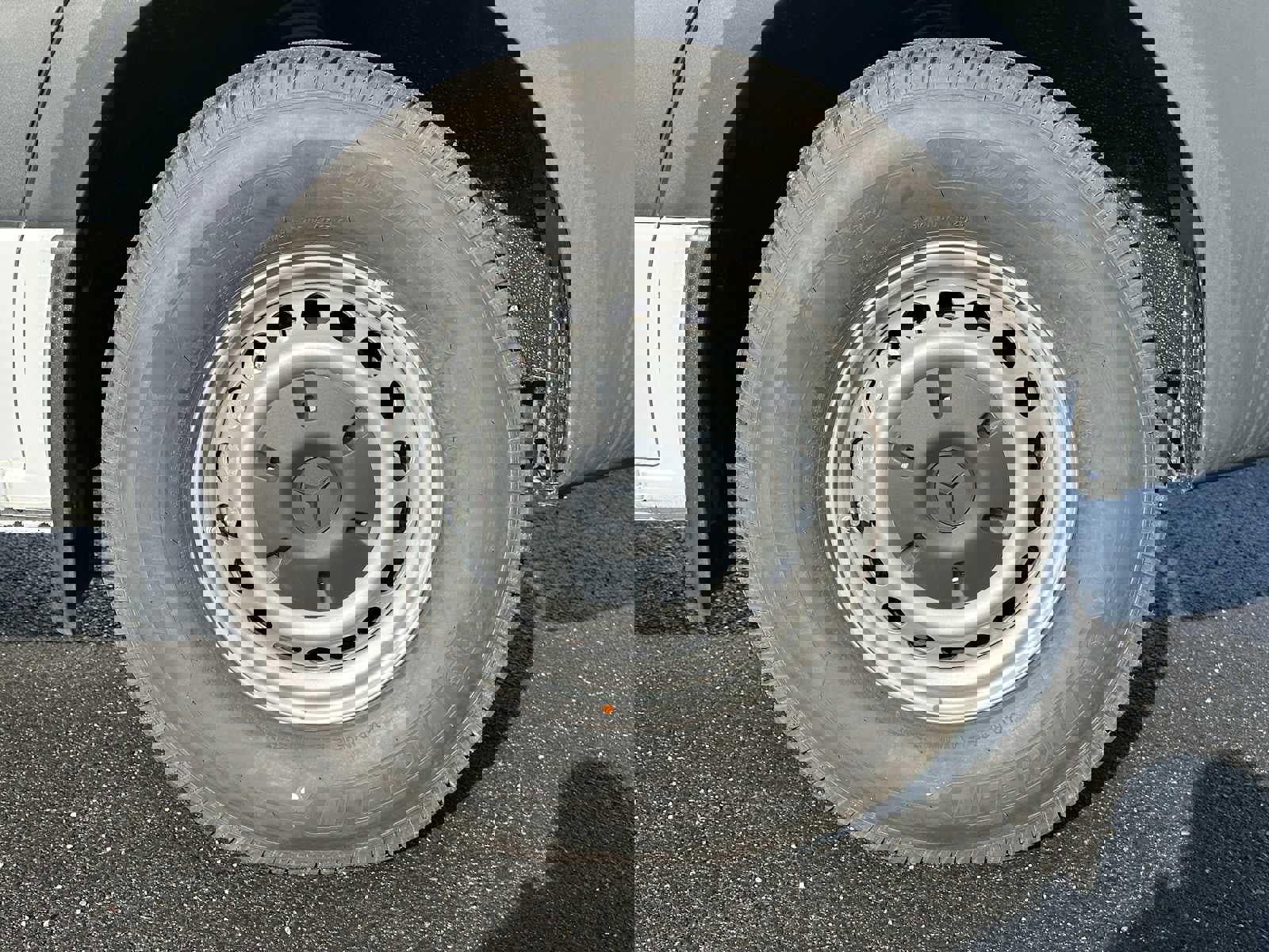 Used 2023 Mercedes-Benz Sprinter 1500 image 9