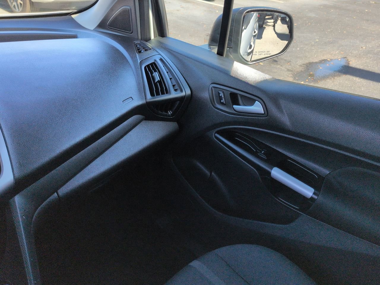Used 2018 Ford Transit Connect XLT FWD image 17