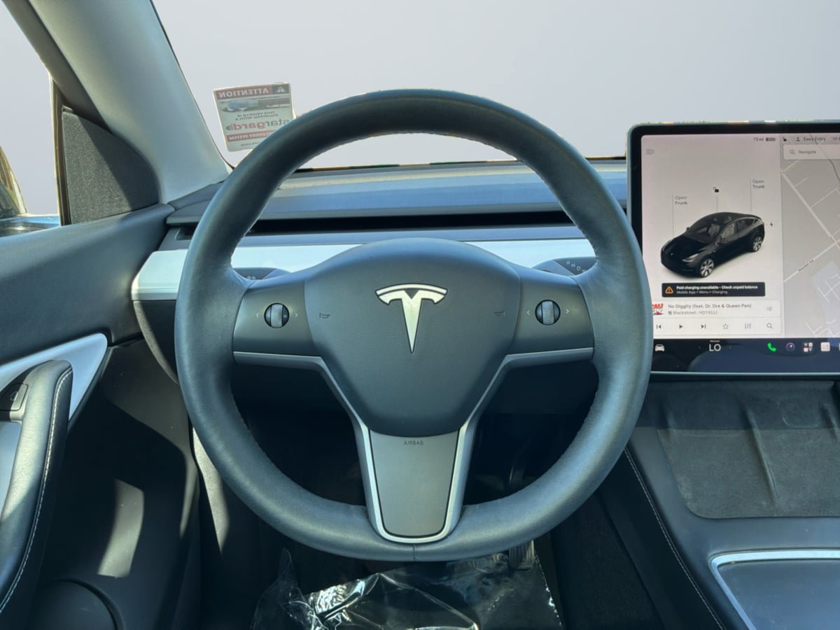 Used 2022 Tesla Model Y Long Range AWD/4WD image 11