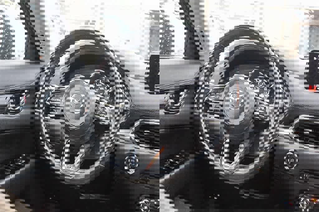 Used 2017 MAZDA CX-5 Touring image 19