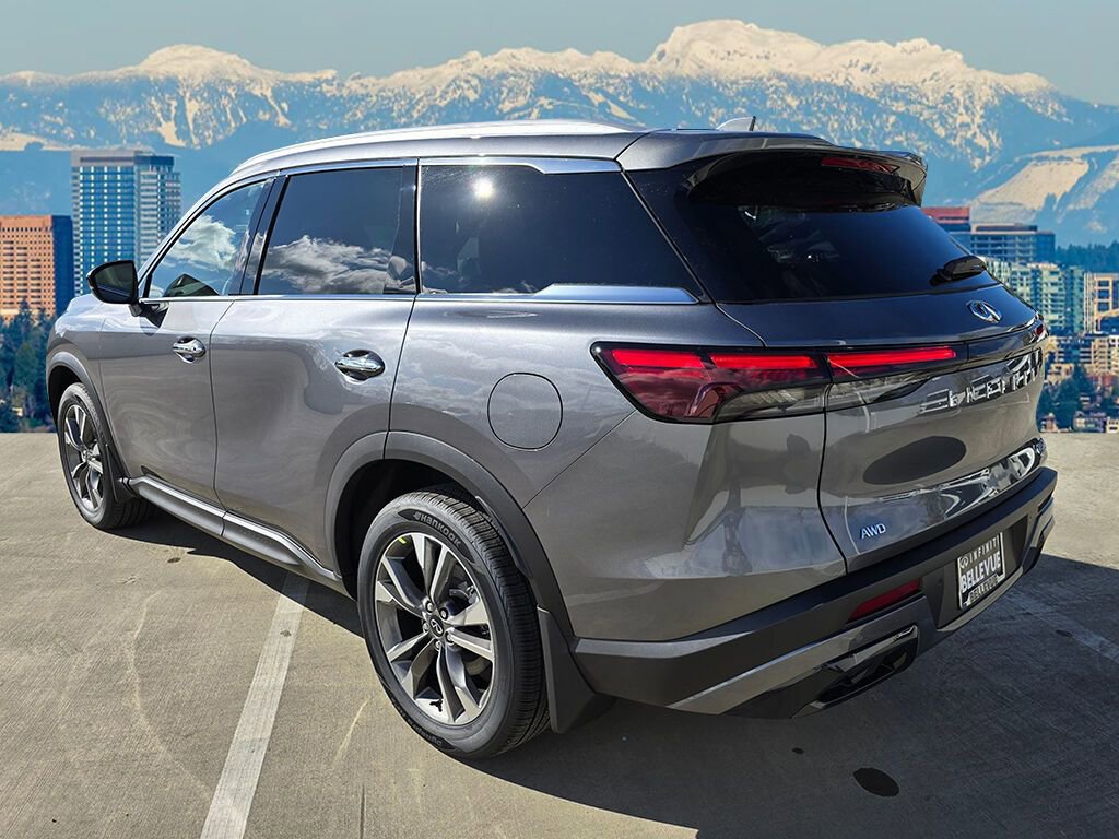 New 2025 INFINITI QX60 Luxe image 3