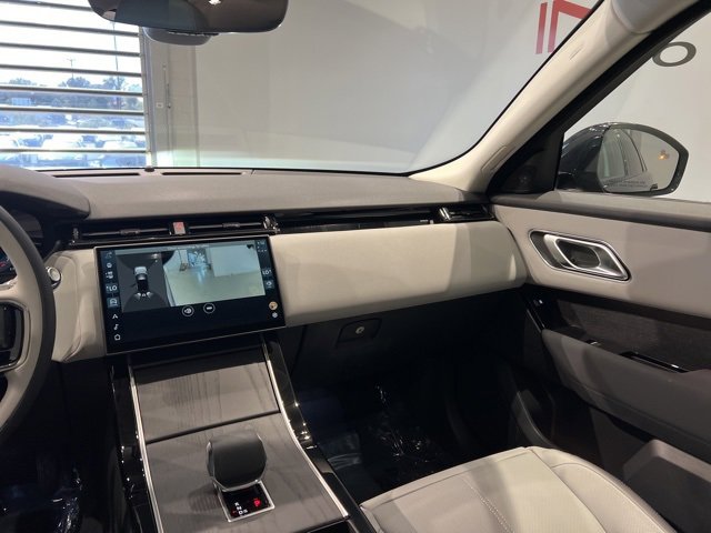 Used 2025 Land Rover Range Rover Velar S image 39