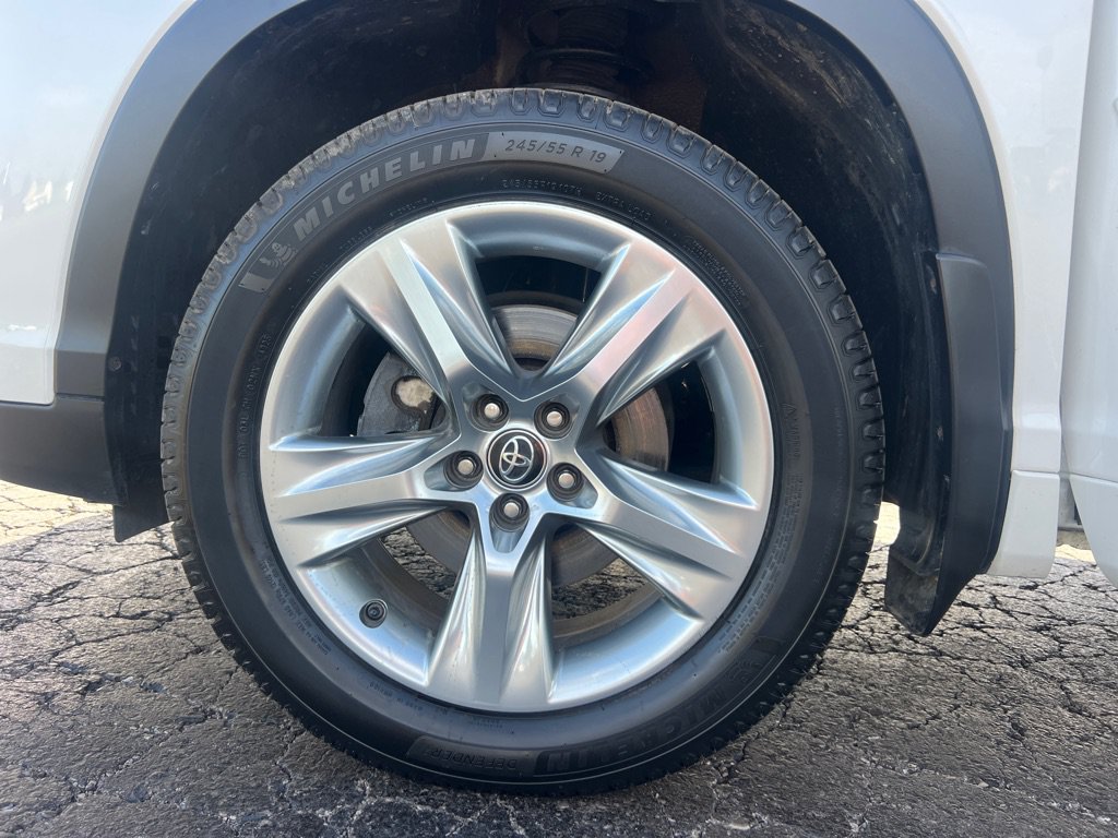 Used 2017 Toyota Highlander Limited AWD/4WD image 45