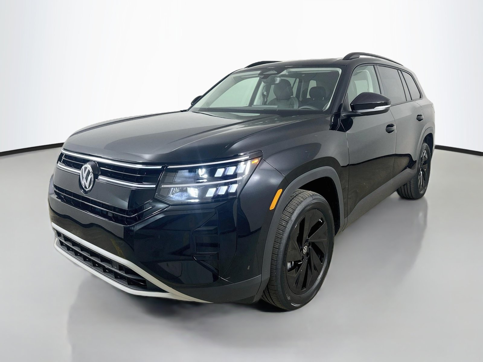 New 2027 Volkswagen Atlas SE AWD/4WD image 1