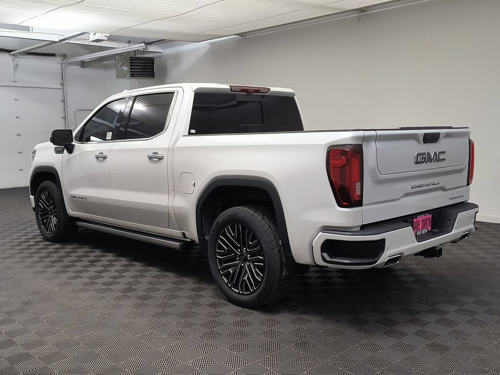 Used 2022 GMC Sierra 1500 Denali Ultimate AWD/4WD image 3