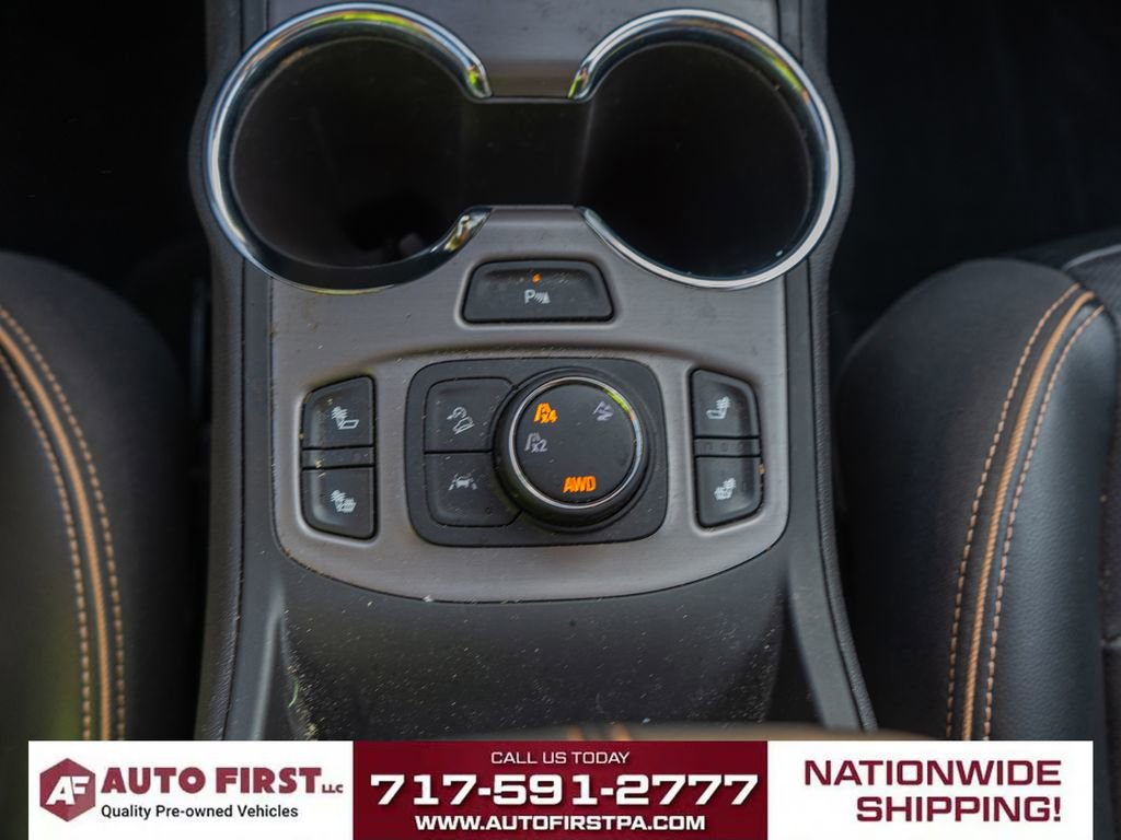 Used 2022 GMC Terrain AT4 w/ Tech Package image 23